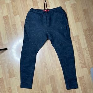 Nike Tech Fleece Jaqcaurd Joggers
